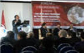 منتدى يناقش تحديات الاقتصاد بعد الثورة التونسية