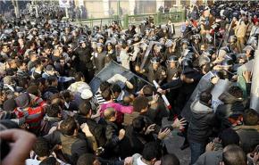 السياسة الخارجية الامريكية تهزها قبضات الثوار العرب 