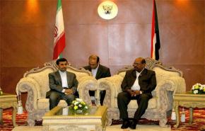 زيارة أحمدي نجاد للخرطوم تعزز العلاقات الثنائية