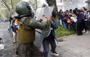مقتل شخص باشتباكات بين الشرطة وطلاب بتشيلي