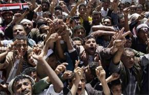 اليمنيون يتظاهرون لاستكمال اهداف الثورة