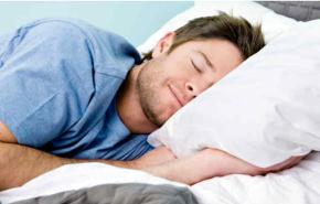 دراسة: قلة ساعات النوم ترفع الضغط