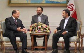 احمدي نجاد يشدد على وحدة الاطياف العراقية