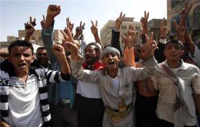 المتظاهرون في صنعاء يرفضون خطة مجلس التعاون 