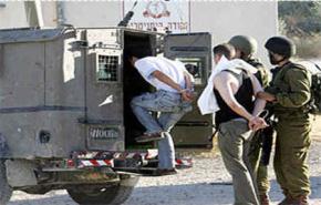 الاحتلال الاسرائيلي يعتقل فلسطينيين بالضفة الغربية