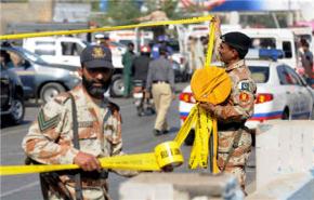 مقتل 3 جنود باكستانيين بانفجار في كراتشي