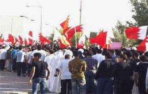 الاف البحرينيين يشاركون بمسيرة تابين الشهيد القصاب
