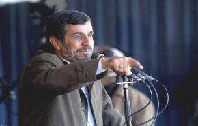 احمدي نجاد: ايران ستتحول للمصدرة الرئيسية للبنزين