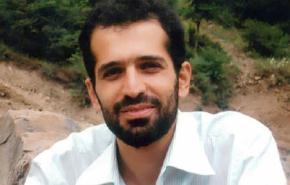 تكريم عائلة الشهيد احمدي روشن بمهرجان فجر