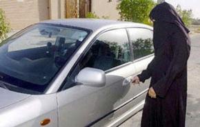 النساء أفضل من الرجال في ركن السيارات