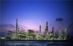 تدشين أكبر مصفاة غاز في إيران هذا العام