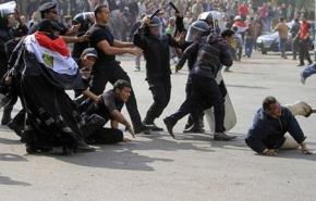 انباء عن مقتل شخص واصابة العشرات في القاهرة