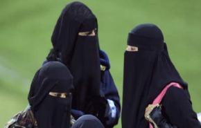 تطلب الطلاق لرفض زوجها ارتداء الجينز