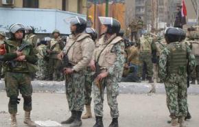 قوات الجيش المصري تفض اعتصاما قرب وزارة الدفاع