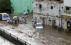 السعودية تسجن رجلين بتهمة الرشوة بعد سيول جدة 