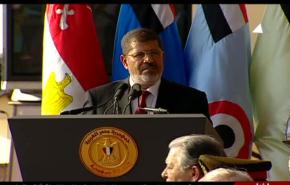 مرسي يعلن تسلمه السلطة من الجيش