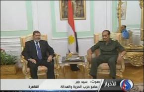 سياسيون وقانونيون: قرار مرسي جاء تنفيذا لارادة الشعب