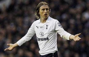 ريال مدريد يقدم عرضه النهائي لضم مودريتش