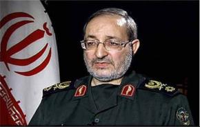 العميد جزائري: تصريحات هولاند حول سوريا سخيفة وصبيانية