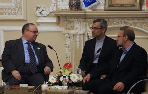 لاريجاني: تطوير العلاقات الإيرانية الروسية يعزز السلام بالمنطقة