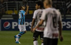 جريميو يستعيد توازنه في الدوري البرازيلي