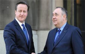 كاميرون يوقع اتفاقا لتنظيم استفتاء حول استقلال اسكتلندا