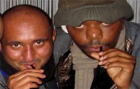 السعودية تبادل أميرا شاذا قتل صديقه بخمسة مساجين بريطانيين