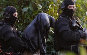 السويد تفرج عن مجرم حرب صربي محكوم بالسجن مدى الحياة