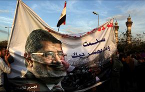 مشاور العربیه به انتشار اکاذیب علیه مرسی متهم شد