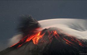 الاكوادور تحذر سكانها من تطور النشاط البركاني
