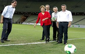 رئيسة البرازيل تثق باستضافة بلادها لمونديال تاريخي