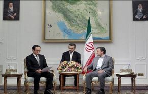 احمدي نجاد: لا يوجد شيء يعيق تقدم الشعب الایراني