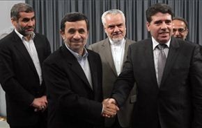 أحمدي نجاد والحلقي يناقشان تطورات الوضع السوري