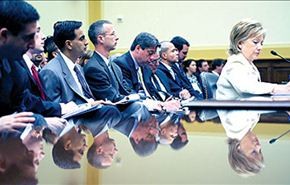 كلينتون تعلن تحملها مسؤولية هجوم بنغازي