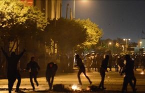 قتيل وعشرات الجرحى بمواجهات امام قصر الرئاسة بمصر