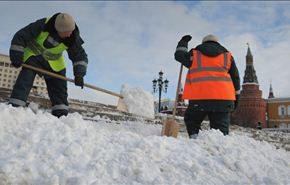 الثلوج الكثيفة تعطل حركة المرور في موسكو