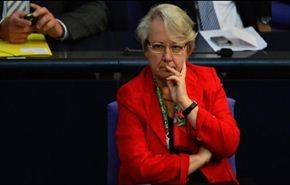 وزيرة المانية متهمة بسرقة ادبية