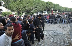 عنف في تونس وتشكيك حول تشكيل حكومة تكنوقراط