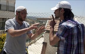 الفلسطينيون يتصدون لبناء جدار استيطاني بالضفة