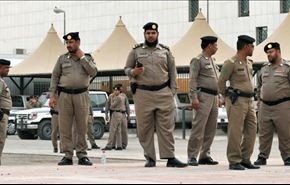 القوات السعودية تقتحم منازل المواطنين بالعوامية