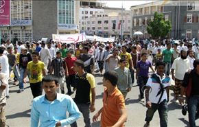 الامن اليمني يطلق النار على متظاهرين بعدن