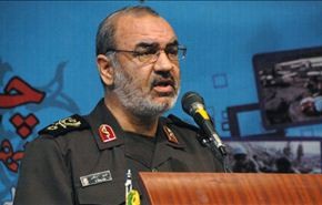 العميد سلامي: قادرون علی الرد علی اي قوة بالعالم