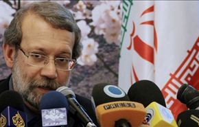 لاريجاني: لا ديمقراطیة من بلدان تحکمها ملکیات