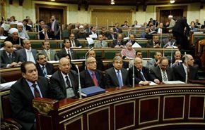 محكمة مصرية تصدر حكماً بوقف الانتخابات التشريعية