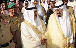 تكاپوي آل سعود براي فرار از پیامدهای انقلاب بحرين