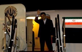الرئیس أحمدي نجاد یغادر طهران إلى ترکمنستان