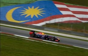 ويبر الأفضل في التجارب الحرة الأولى لسباق ماليزيا