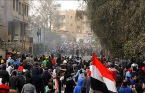 مصر: 200 جريح باشتباكات في محيط مقر الإخوان