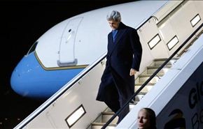 كيري يصل بغداد لبحث الازمة السورية