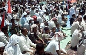 يمنيون يتظاهرون ضد الفتاوى التكفيرية بالمعلا